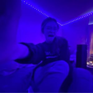 Meet your Posher, Francesca